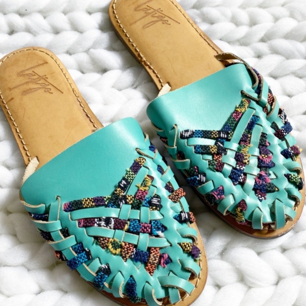 ANTHROPOLOGIE LATIGO Hibiscus Teal WEATHER MULE